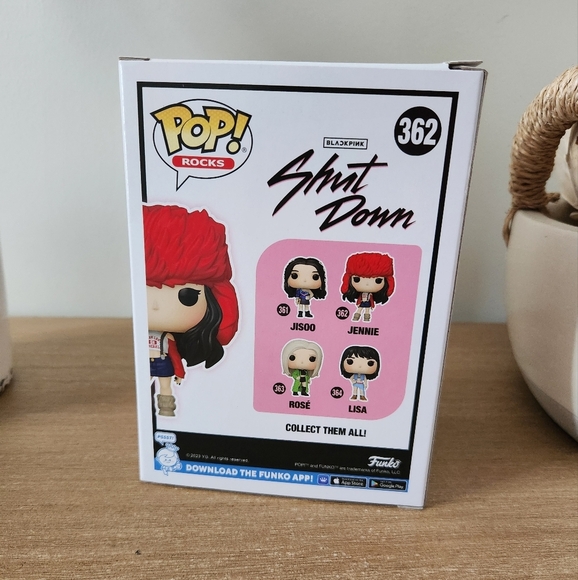 Funko Pop! BLACKPINK Jennie with Red Hat Shut Down - Picture 4 of 6